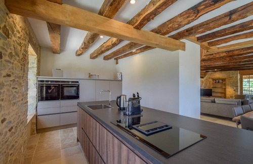 Saint-Medard-d'Excideuil Cottage | Spacieuse maison périgourdine rénovée