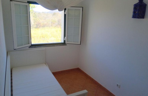 Sao Luis Maison | Hilltop farmhouse - nature retreat steps away from scenic trails and the unspoilled Mira river