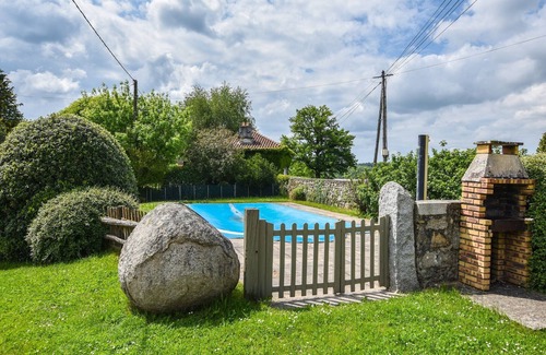 Parlan Villa | Belle maison en pierre avec jacuzzi