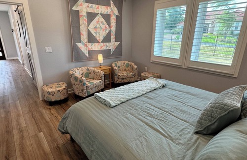 The Hills Maison | Hilltop Haven Retreat in Texas Hill Country. Kid/Pet friendly. Pool & Firepit