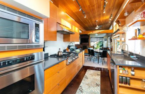 Oatfield Maison | Hilltop Hideaway, Pacific Northwest charm & luxury