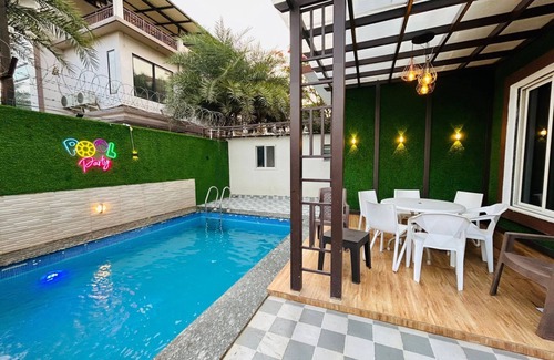 Lonavala Villa | Hilltop Villa , Lonavala by Ebony Stays | 3BHK Hilltop Stay with Valley Views