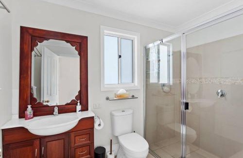 Upper Freestone Appartement | Hillview, a quiet country escape with views.