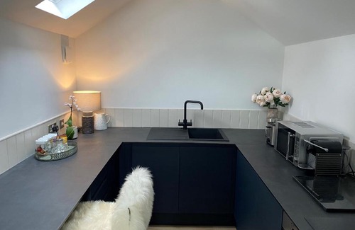 Corstorphine Maison | Hillview Cottage