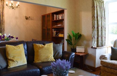 Milnthorpe Maison | Hillview