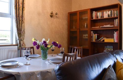Milnthorpe Maison | Hillview