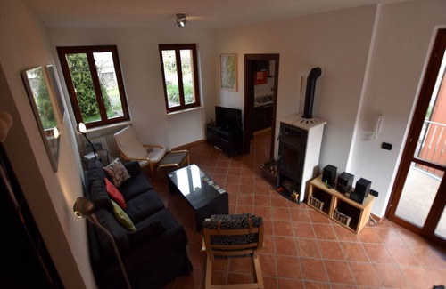 Belvedere Langhe Appartement | Appartement accueillant avec terrasse sur le toit