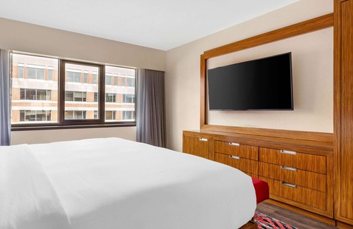 West End Hôtel | Hilton Club The District Washington D.C.