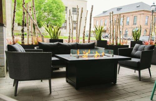 Downtown Hôtel | Hilton Garden Inn Fredericton