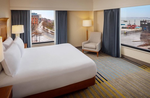 Old Port Hôtel | Hilton Garden Inn Portland Downtown Waterfront