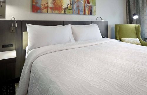 Town of North Hempstead Hôtel | Hilton Garden Inn Roslyn