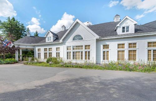 Mont-Tremblant Station Balnéaire | Hilton Grand Vacations Club Tremblant Canada