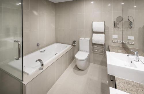 Hilltop Hôtel | Hilton Lake Taupo