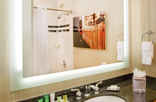 Elizabeth Hôtel | Hilton Newark Airport