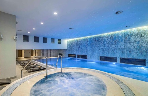 Downtown Hôtel | Hilton Podgorica Crna Gora
