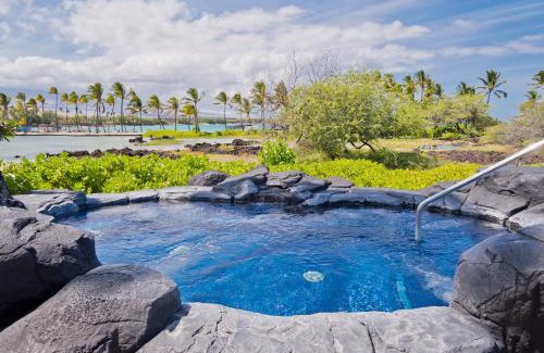 Waikoloa Maison | Hilton Pool Pass Included, Kolea - Luxe 2BR Villa Steps to Beach Pool HotTub Gym