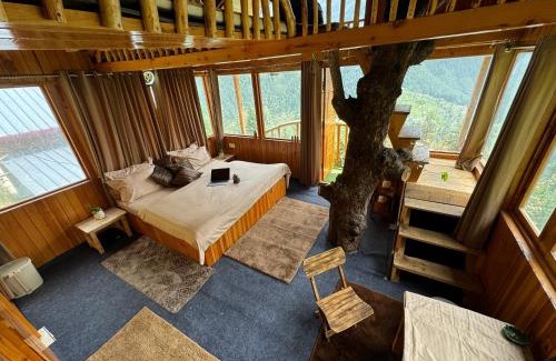 Jibhi Chalet De Ski | Himalayan Quails Nest Treehouse