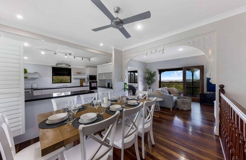 Mount Mellum Maison | 50kms of stunning ocean & hinterland views