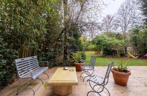 Parchamp–Albert Kahn Appartement | Hint of the Exotic, by Veeve