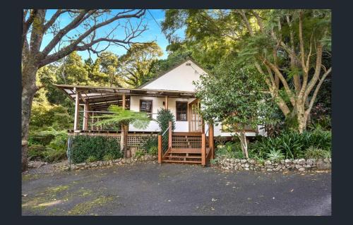 Broughton Village Maison | Hinterland Retreat on 30 acres - Sleeps 6