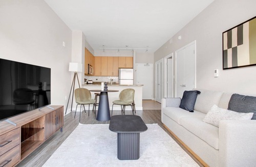 Mount Vernon Square Appartement | Hip Mount Vernon 1BR w/ Pool & Gym, walk to Smithsonian, by Blueground