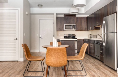 Mountain View Appartement | Hip Mountain View 2BR w/ Gym & Spa, nr Tech Companies, by Blueground