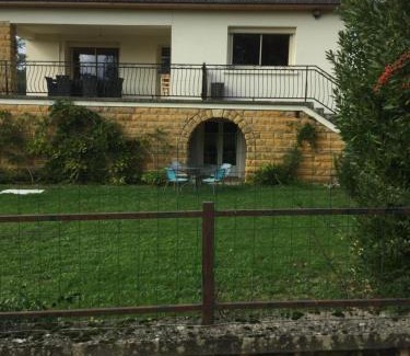Biron Maison | Hippo-gite