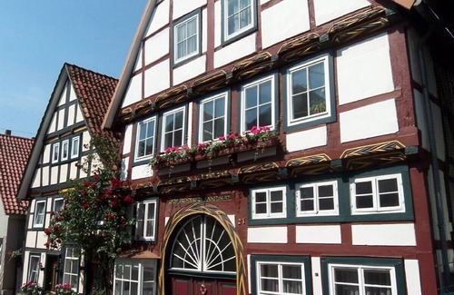 Rinteln Appartement | Hist. Maison à colombages de 1571, en dépit de centre de vie calme, Animaux acceptés