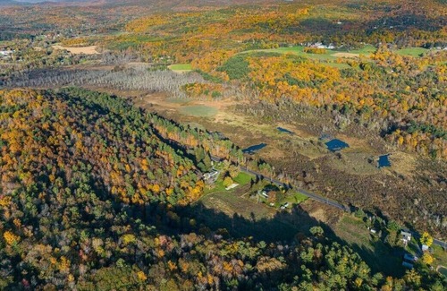Canaan Autre | Historic 1789 Shaker Farmhouse in Berkshires