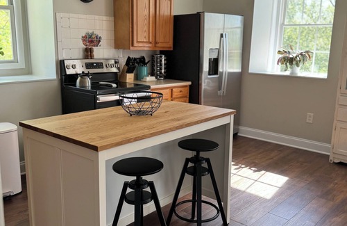 Lebanon - Pine Grove Maison | Historic 1803 Millstream House estate, newly renovated. 15 mins to Hershey!