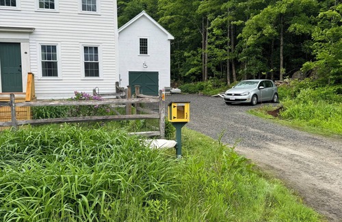 Becket Maison | Historic 1804 house in N Becket Village in the Berkshires