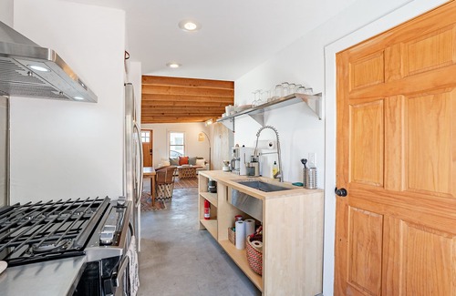 Barrio Viejo Maison | Historic 1900 Adobe Downtown Barrio Retreat: - Low Summer Rates! 🌇