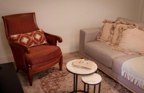 Coburg Maison | Historic 2 bedroom home in Coburg by Short & Long Stays