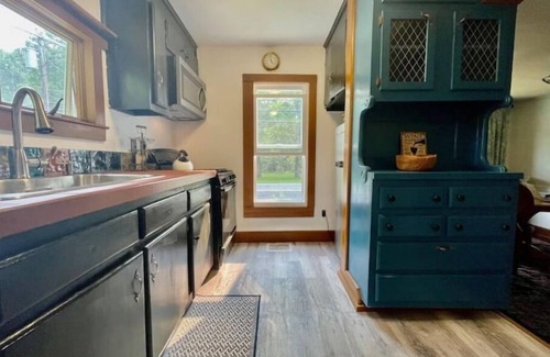 Oliverea Maison | Historic 2BR Home +Patio in Quiet Catskills Hamlet
