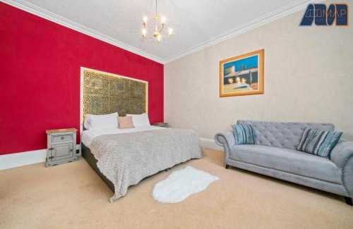 Wemyss Bay Appartement | Historic 3 Bed Private Parking Nr Railway Station