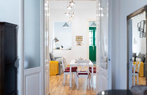 Cluj-Napoca City Centre Appartement | Historic 5 star apartment in the main plaza