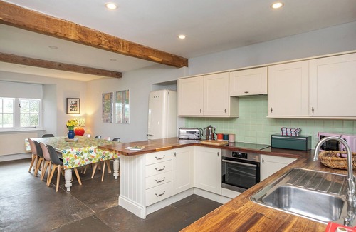 Skipton Maison | Historic 6 bedroom home with access to leading wellness retreat
