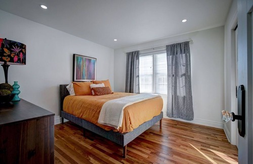 Woodward Appartement | Historic 6 Unit Fully Furnished All Inclusive Apartment Building