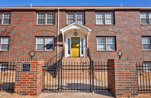 Woodward Appartement | Historic 6 Unit Fully Furnished All Inclusive Apartment Building