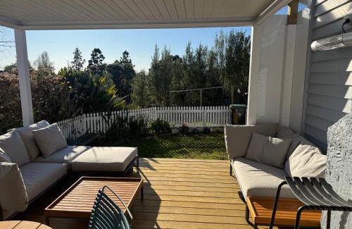 Tauranga Maison | Historic Barn Loft - Private & Spacious