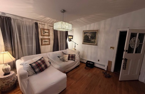 Port Jefferson Appartement | Historic Beautifully Preserved 1800’s Retreat - Large 1bd Apt in PJ Village