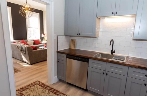 Manchester Appartement | Historic Brownstone Loft-Walk to Casino & Stadiums