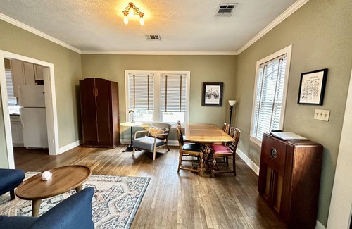 Hancock Maison | Historic Bungalow in Central Austin- minutes from UT and downtown