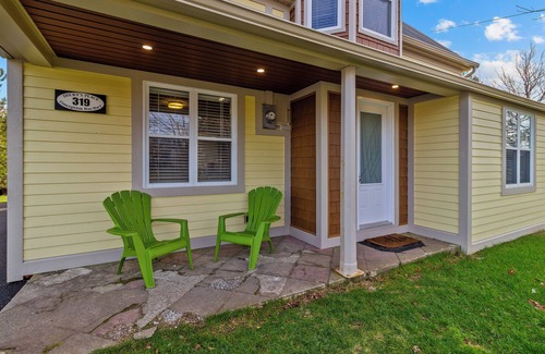 Holyrood Maison | Historic 3BR W/ Modern Comforts In Holyrood