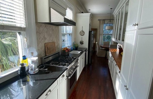 Sullivan's Island Maison | Historic Captain's Quarters on Sullivan's! Unique Opportunity to Vacation in a Piece of History!