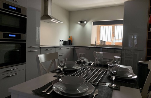 Venosc Appartement | Historic, central winter and summer chalet 10 minutes for the lift