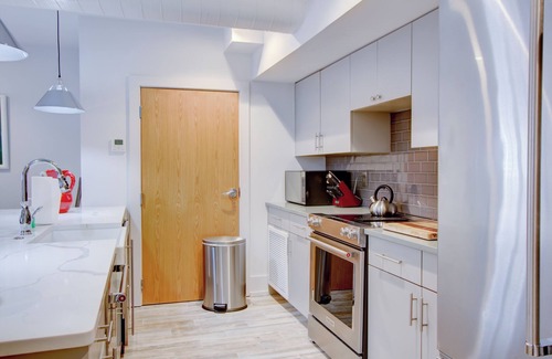 Charleston Historic District Copropriété | 2 Bed / 2 Bath Délice moderne dans le quartier historique