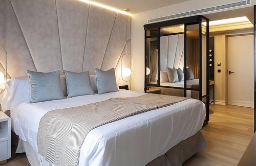 Sant Nicolau Hôtel | Historic Charm in Palma with Amazing Views! 3 Pet-friendly Units!