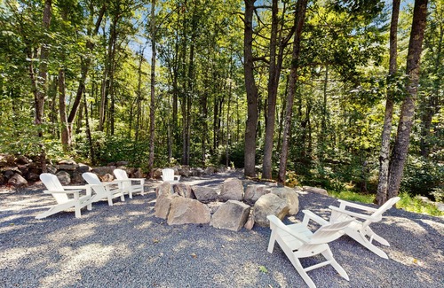 Wells Maison | Historic charmer with open interior, & large patio - dog-friendly
