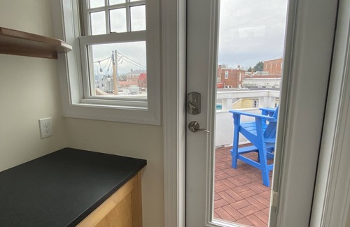 Historic District Maison | Historic Charmer Downtown, Vues de l'eau et le stationnement!